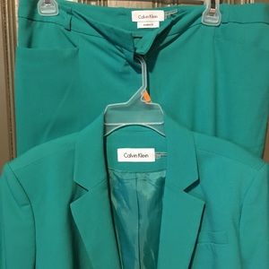 Beautiful Like new Pants Suit